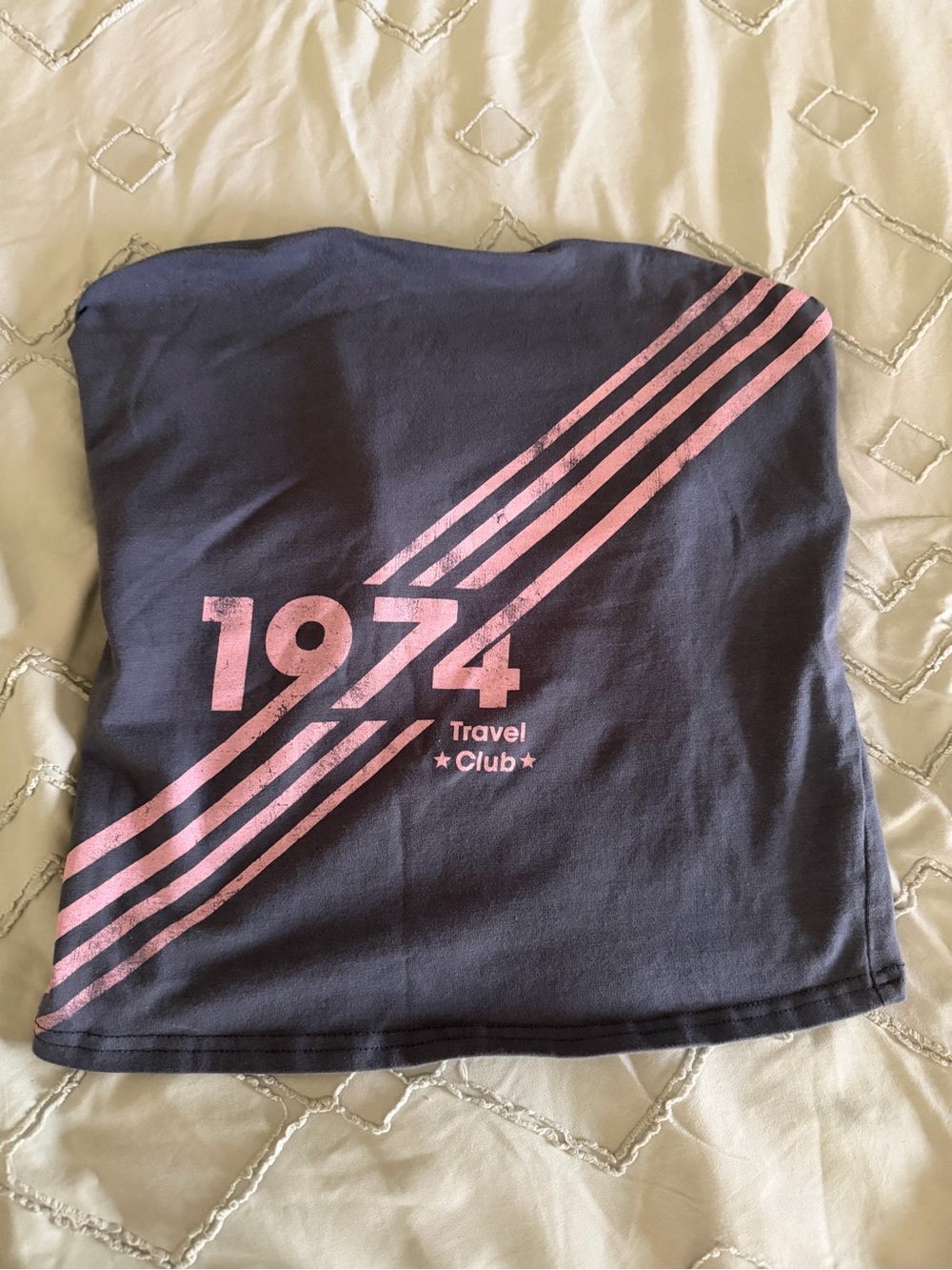1974 Travel Club gray  Strapless Tube Top with Pink Graphic